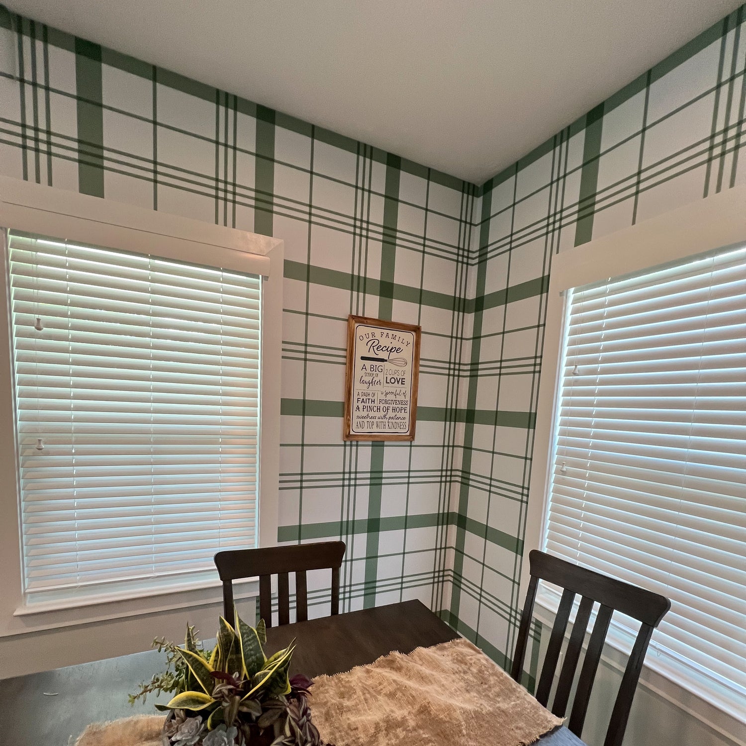 Asymmetric Green Plaid